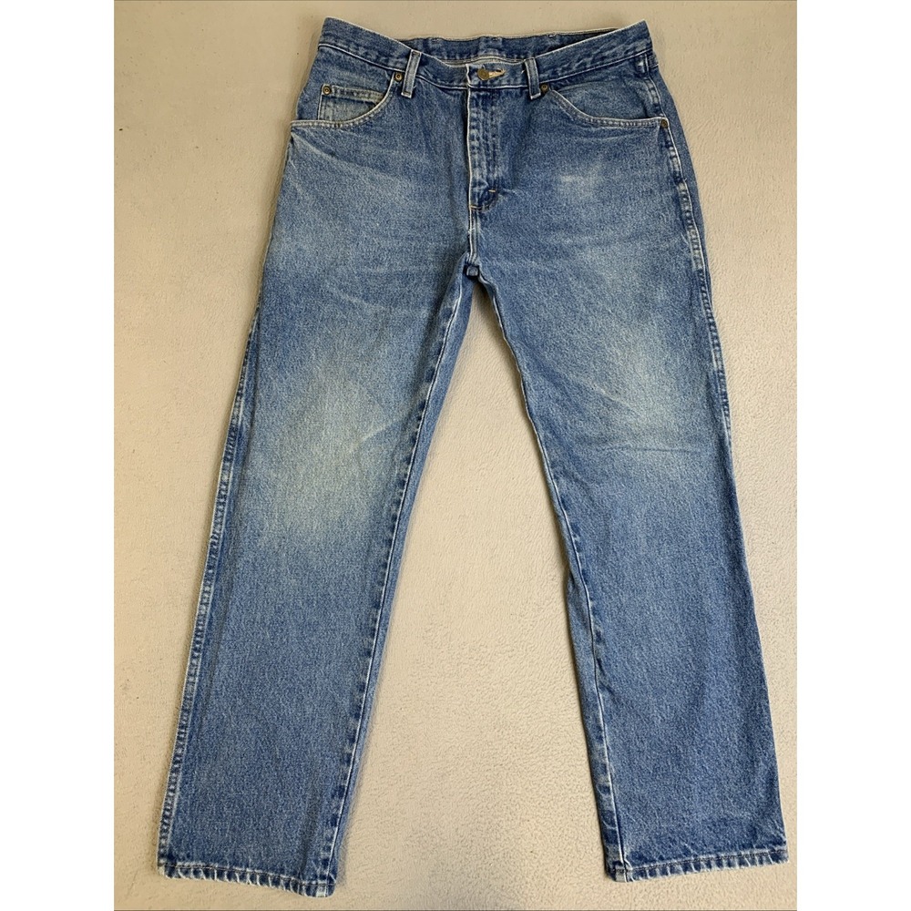 Wrangler Jeans Men's Size 35 X 30 Relaxed‎ Fit Medium Wash Blue Denim pants